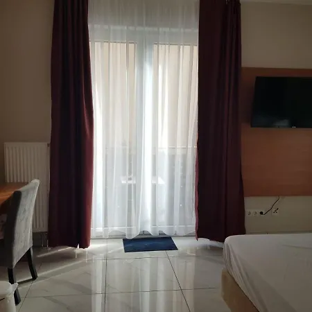 Hotel Emiliana am Bahnhof-2